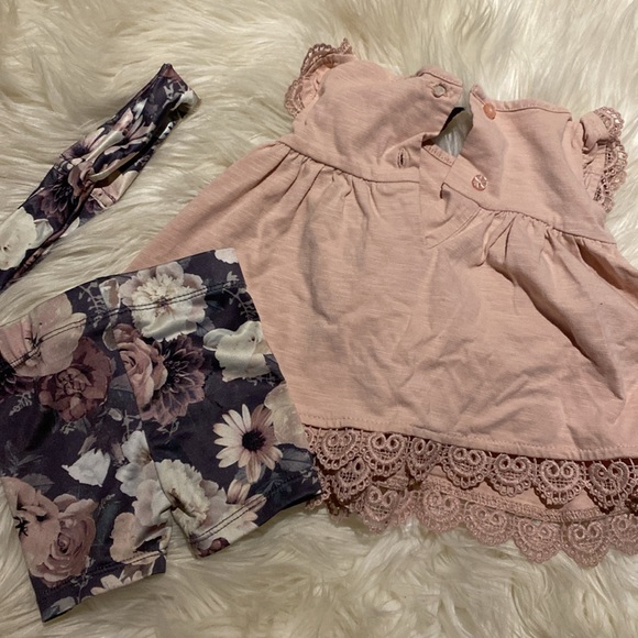 3/25$ Cynthia Rowley 3 Piece matching set Shorts and Dress Headband Size 3-6 mos - Picture 4 of 5
